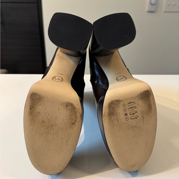 Michael Kors Carlisle Leather Platform Ankle Boots - Picture 5 of 5